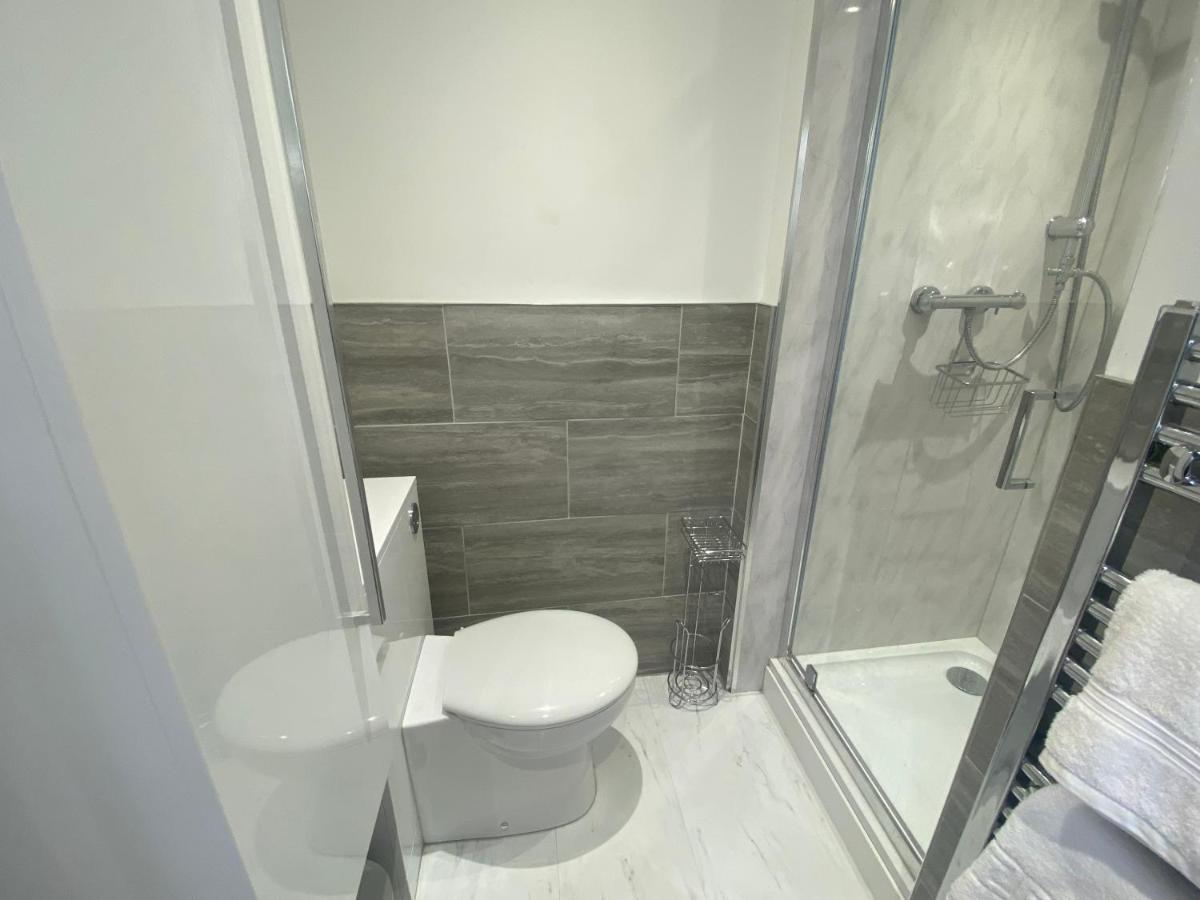 Hotel The Lily Pad Near Poole Dorset Self Contained Private Entrance And Free Parking Corfe Mullen Exteriér fotografie
