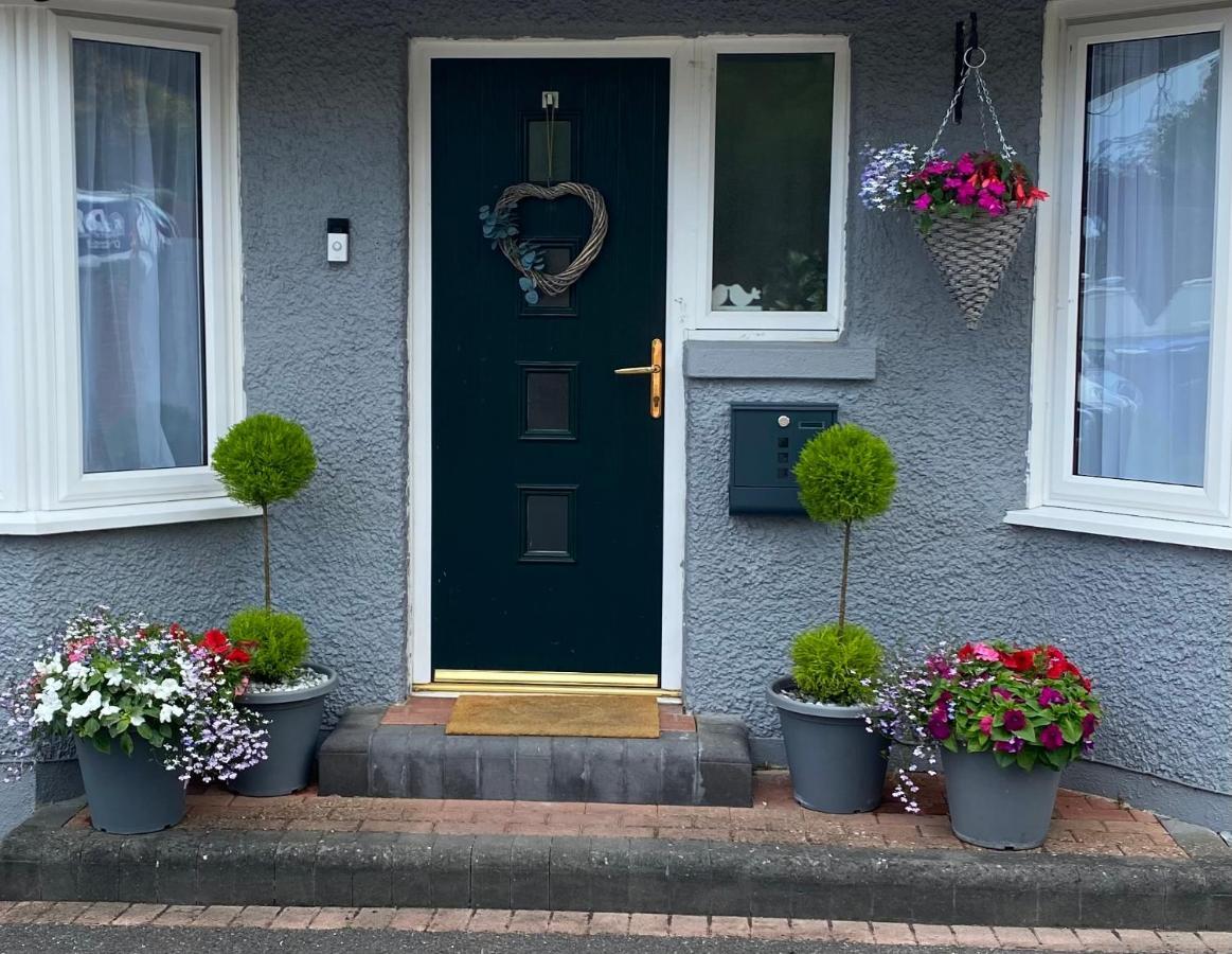 Hotel The Lily Pad Near Poole Dorset Self Contained Private Entrance And Free Parking Corfe Mullen Exteriér fotografie