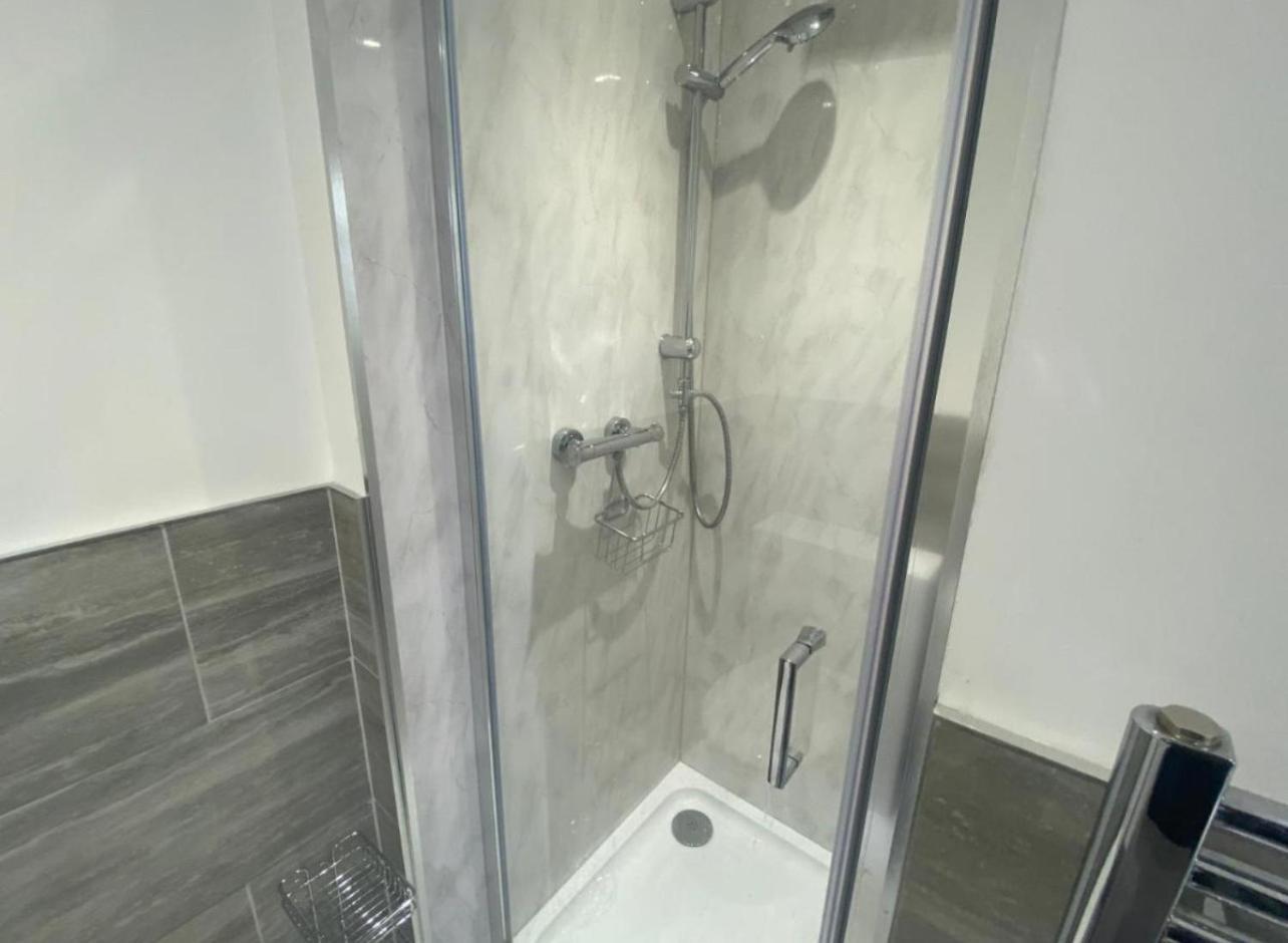 Hotel The Lily Pad Near Poole Dorset Self Contained Private Entrance And Free Parking Corfe Mullen Exteriér fotografie